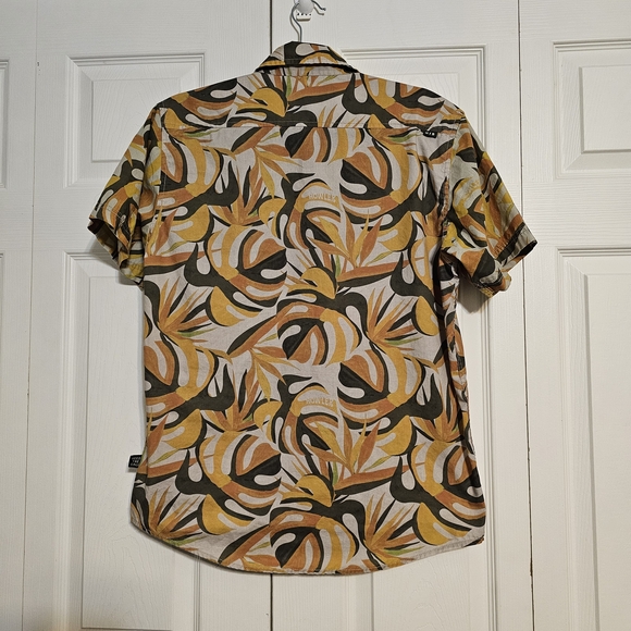 Howler Brothers Mansfield Short Sleeve Shirt - Tropical Leaf Print - Small - Picture 6 of 11